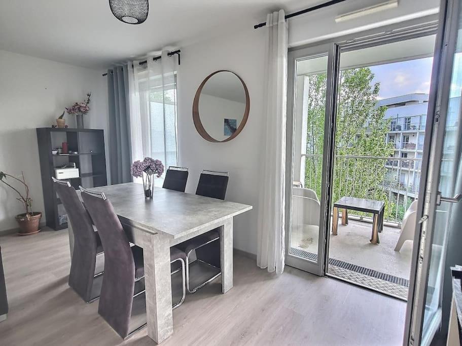 Superbe Appartement Avec 2 Balcons - Vue Sur La Cathedrale Environ 15 Min En Tram Страсбург Экстерьер фото